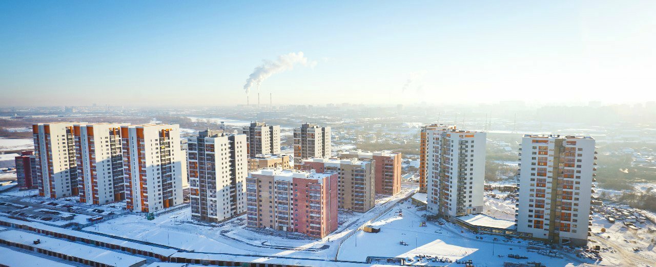 Сайт недвижимости тюмень. ЖК Европейский зимой Тюмень. Новостройки зима Тюмень. Новостройки Тюмени зимой. Жилой микрорайон зима.